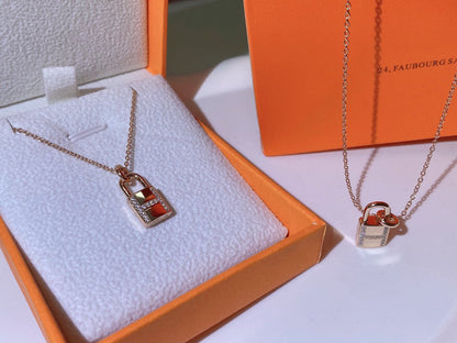 [Stars Jewelry]HM ADVANCED NICHE LOCK HEAD NECKLACE DIAMONDS